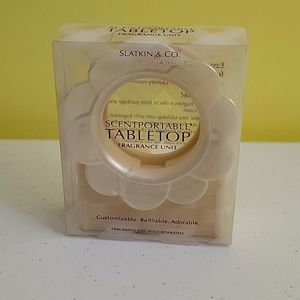 Slatkin Co scentportable tabletop flower